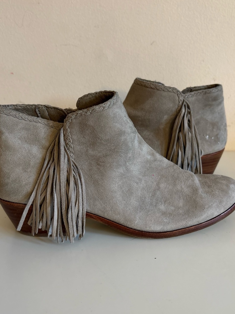 Sam Edelman Paige Putty Taupe Suede Leather Fringe Ankle Boots Booties, 7.5
